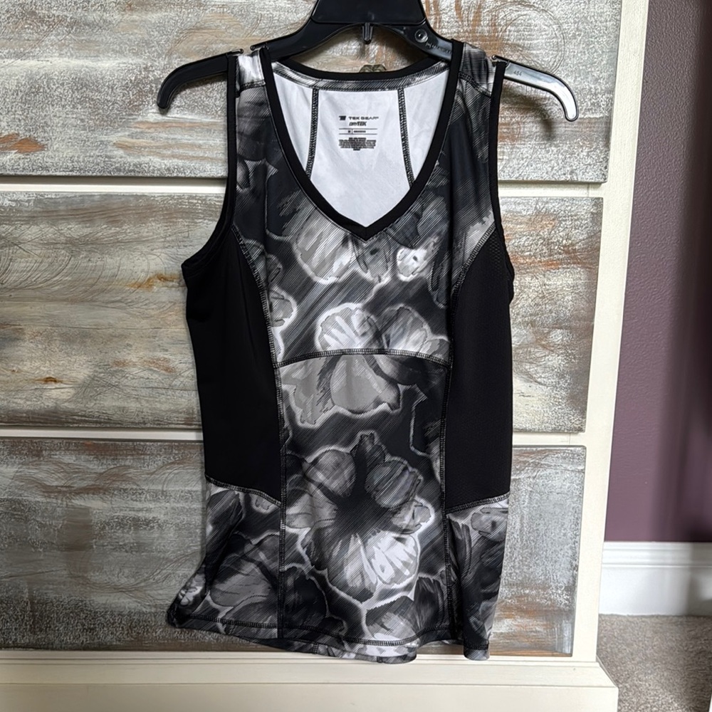 Tek Gear Dry Tel Athletic Tank